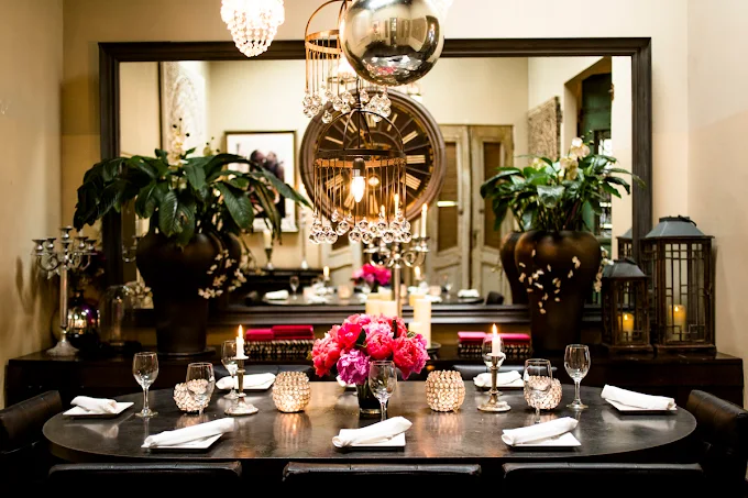 SUR restaurant interior