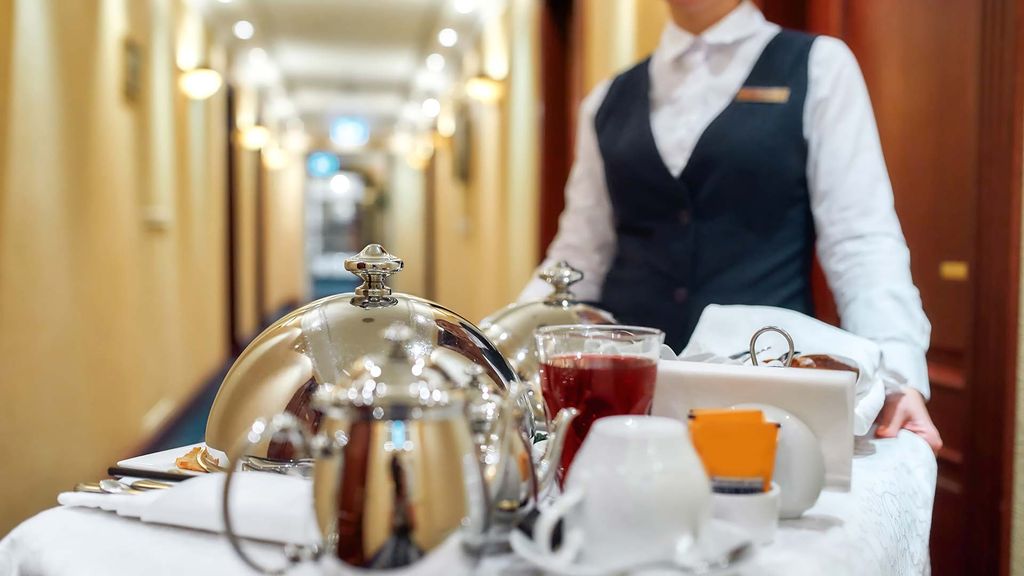The Operational Rhythm of the Morning Shift