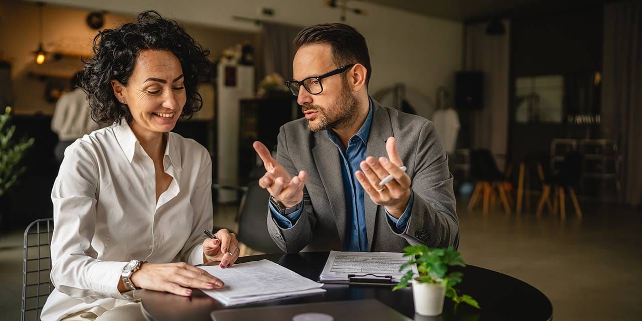 Restaurant Manager vs. Director of Restaurant Operations