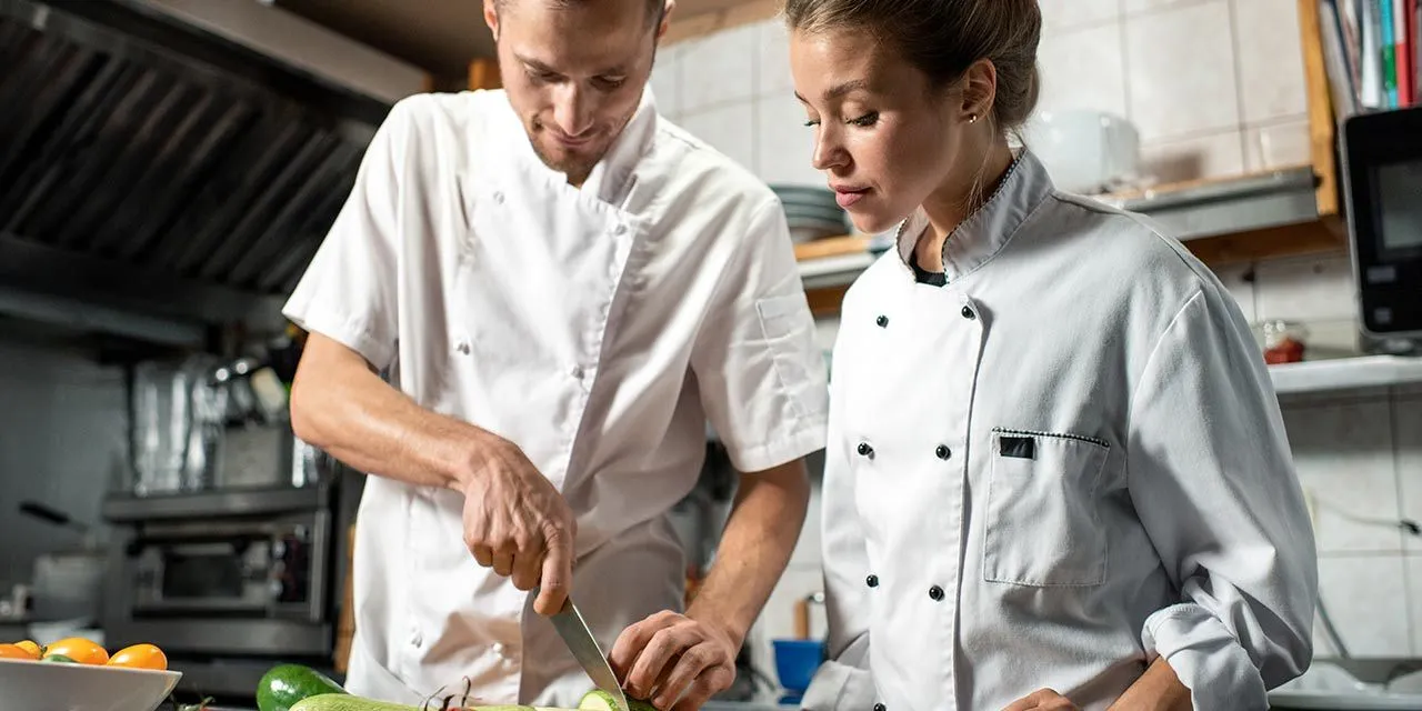 Primary photo for the article on Executive Chef vs Chef de Cuisine: Key Differences Explained